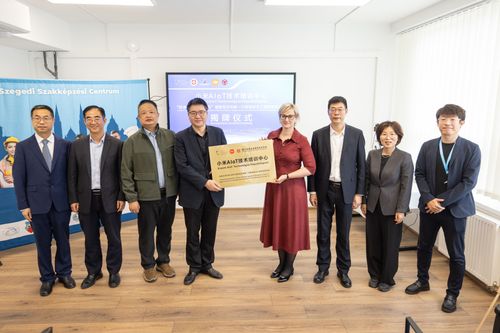 Xiaomi AIoT Technológiai Képzőközpont a Szegedi SZC-ben
