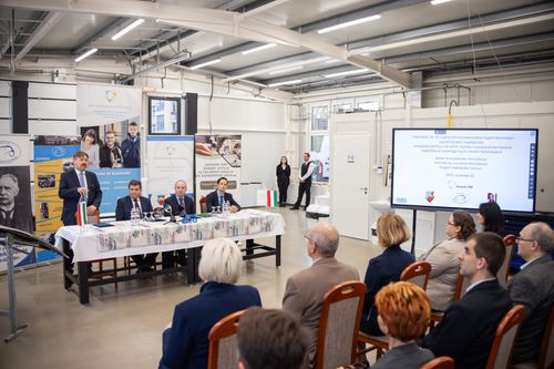 Több milliárd forinttal erősítik a szakképzést Szegeden